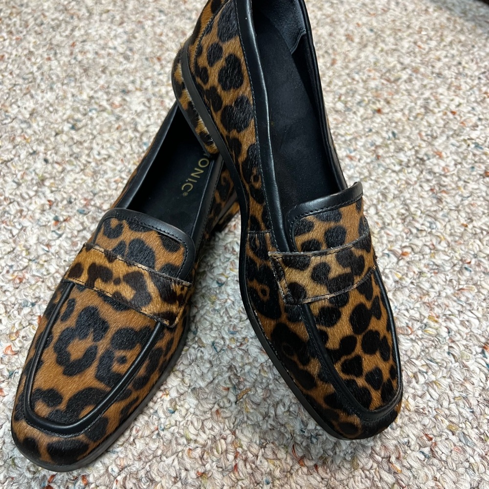 Vionic Women's Leopard Print Loafers